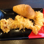 伊予製麺 - ジャンボいなり  １００円  とり天  １３０円