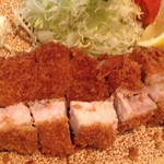 とんかつ かつせい - 分厚い特ロース(^o^)