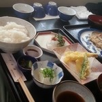Shunsai Koubou Sonoda - サービス定食