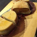 39587085 - チーズケーキとアップルパイ