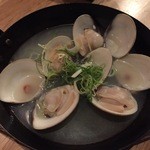 SENBAR - はまぐりの白ワイン蒸し