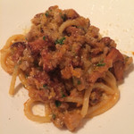 フィオッキ - スパゲットーニ：ジロル茸と薮田さんの豚肉のラグー