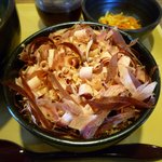 風遊斎 - かつお飯のアップ