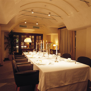 グループでのお集まりはレストランで