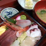 Tori Hachi - 日替わりランチ、ちらし寿司！