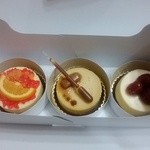 チーズ - オレンジ    キャラメル   フランボワーズのチーズケーキ