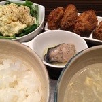 ginzadenamagakigaoishiisemmontenkakiba- - 牡蠣フライ定食