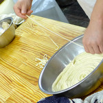 ハンド・プルド・ヌードル - 