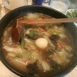 平良久亭 - 具沢山の平良久ラーメン