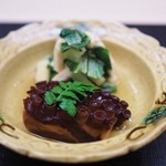 麻布十番 ふくだ - 佐島の蛸　柔らか煮としんとり菜の煮浸し