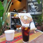 チャタンコーヒー カフェストリート - アイスコーヒーと看板