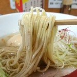 麺屋 翔 - ［３回目］香彩鶏だし 味玉塩らーめん(890円)・麺リフト