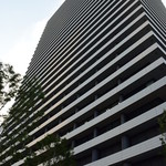 キャトルラパン - 2015・3月竣工した31階建てのオフィスビルである。この2階に店は在る。