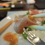 キャトルラパン - 赤鶏胸肉のマリネ、これも美味いなぁ～。。