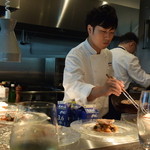 キャトルラパン - 連日多くのゲストを捌いていくのは大変だと思うが、慣れれば余裕で回せるはず。