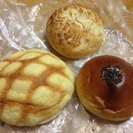 Pan Koujou - メロンパン　130円、アンパン　130円、フランスチーズパン　160円