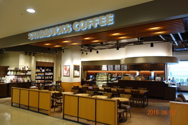 Starbucks Coffee Rakuhoku Hankyu Sukuea Ten photo 4