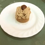 パティスリークリコ - 宮城県本吉郡南三陸町の歌津のニュー泊崎荘の夕食のデザート。
パティスリークスコのロールケーキ。