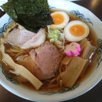 あっさり　特製中華そば大盛り（￥９００）