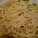 中華そば カリフォルニア - 白わんたんの麺