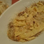 TRATTORIA AL SODO  - クリーミーなソースにゴージャスな仔牛の旨味が広がる、仔牛の煮込みソースタリアテッレ(ハーフ)