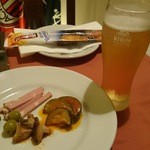 TRATTORIA AL SODO  - まずは冷たいビールとアペリティーボ1皿目