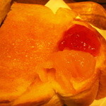 マルシン - ジャムを塗ってみました