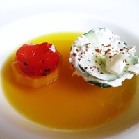 LA TERRE - きゅうりのサワークリーム和え
                  パプリカ、人参