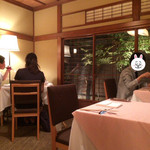 かみくら - 内装も古民家をそのまま。靴は脱ぎます