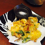 炭火やきとり   富吉 - トウモロコシのかき揚げ450円（税抜）