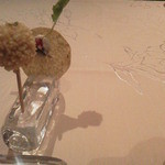 ラ・ベ - 海鮮のチップスに海老団子みたいな？可愛い(Ψ▽Ψ*)ﾔﾝ♪