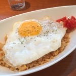 D cafe - ピリ辛の
                      アジアンpilafは
                      nasi goreng