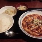 南天玉 - 四川麻婆豆腐 750円