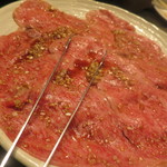 焼肉  炭聖 - 幸せの絨毯（リブサーロイン）