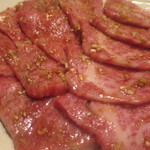 焼肉  炭聖 - 金モモ