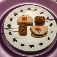 マスドラヴァンド - 先附の豚足のフリット＆コンフィ！フレンチで豚足？と思ったが、コラーゲンたっぷりで悪くないです