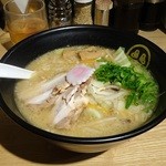 TOKYO豚骨BASE MADE by博多一風堂 - 豚骨醤油+タンメン野菜￥890