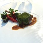 マノワール・ディノ - 骨付き子羊のカフェ・ド・パリ風