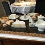 マノワール・ディノ - チーズワゴン　ここのチーズは素晴らしい！