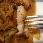 ビストロミカサ - 前田ポークのしょうが焼き(1200円) 断面