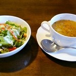 Desafinado - 日替りランチsetのスープ、サラダ