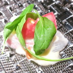 真鯛のカルパッチョ　ハーブとレモンオリーブオイルソース