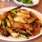 萬来亭 - イカと豚の炒め物　　袋だけ・ヤングコーン・アスパラなども