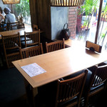 恵比寿 いなきあ - 和食店でありながらソムリエ常駐の恵比寿いなきあ店内テーブル席