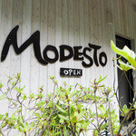 MODESTO - 正面入口