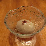 おでんの冨茂登 - 半熟卵（フォアグラ入り）