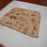 エノテカ・オルモ・デル・カウカソ - 高坂の黒鶏のパテ