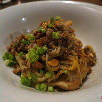 南青山エッセンス - 山ウド入りクリーミーなゴマ風味の汁なしタンタン麺