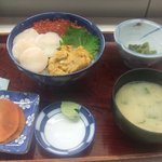 丸青食堂 - 三色丼定食1700円