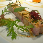 ロオジエ - フォワグラと青森県産シャモロックのテリーヌ　ヘーゼルナッツのオイルと春野菜を添えて。